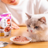 Pate cho mèo vị cá ngừ IRIS OHYAMA Love Meow Tuna