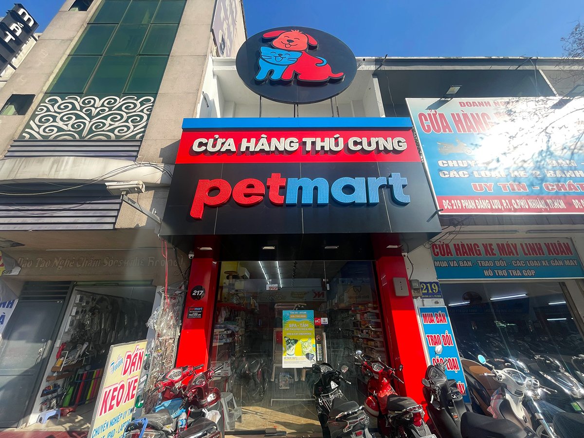 Cửa hàng thú cưng đồ dùng, thức ăn, dịch vụ tắm cắt tỉa lông chó mèo Pet Mart - Số 217 Phan Đăng Lưu, Phường 1, Quận Phú Nhuận, TP.HCM